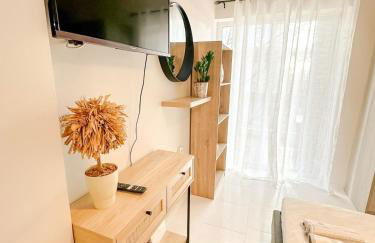 Elegant City-Center Apartment - Photo 2