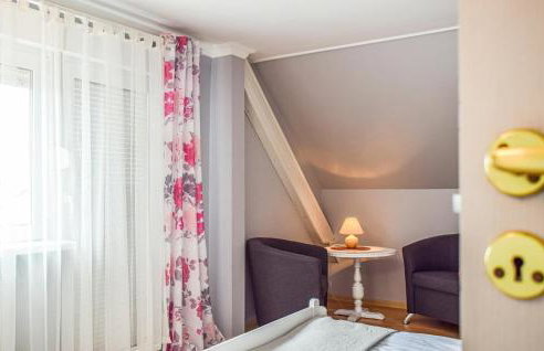 4 Bedroom Gorgeous Home In Nowe Warpno - Foto 26