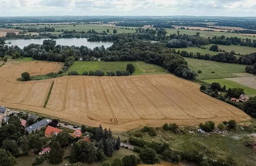 Experience Nature In A Rural Riverside Guesthouse - Foto 24