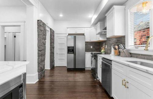 Walnut Remodeled Modern 5BR Home Walkable King Bed - Foto 38