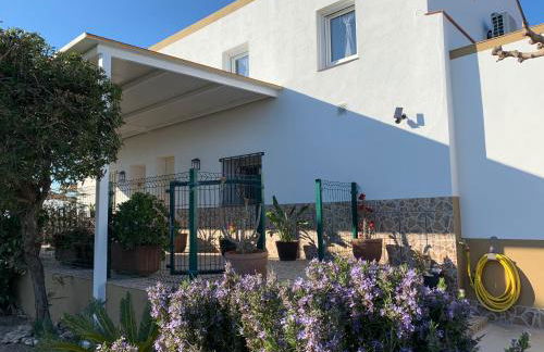 Casa Enric , con zona infantil, piscina y parking privado - Foto 27