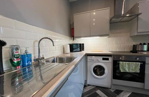 1 bed Apt close to Leeds Arena Sleeps up to 4 people F3 - Photo 5