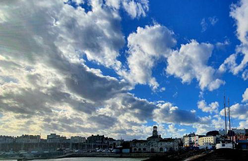 Sunny Apartment with a 10 minute walk to the Sea. - Foto 28