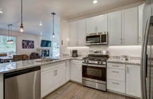 Clearwater Lofts - New! Modern 2 Bedroom Near Keystone Lake - Foto 34