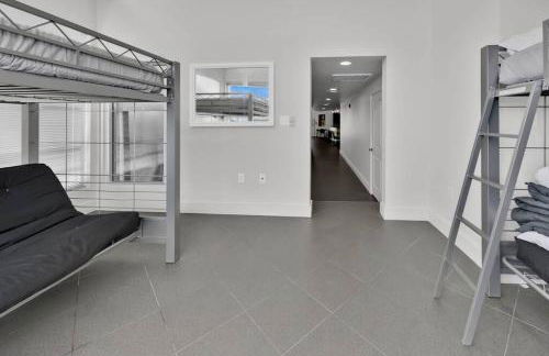 3 BR 2 BA Downtown Loft water view - Foto 24