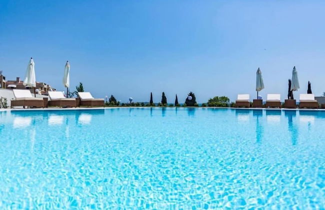 Sunny Apartment in Burgas - Photo 15