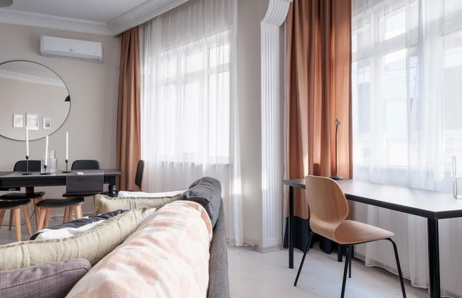 Modern Spacious Flat w Balcony 5 min to Taksim - Foto 14