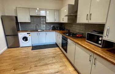 No1 Lux Apartment Nuneaton with Gated, Private Parking - Foto 22