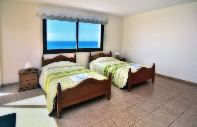Villa Only 50m To The Sea, Sleeps 12, Polis - Foto 6