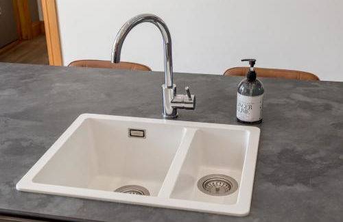 19th Century Luxury Lodge with Hot-Tub - Foto 18