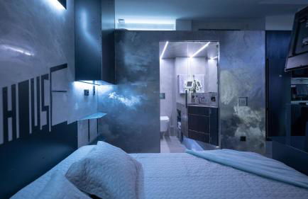 Iron House - Penthouse with Bathtub in Golden Mile & Roman Bridge - Foto 60