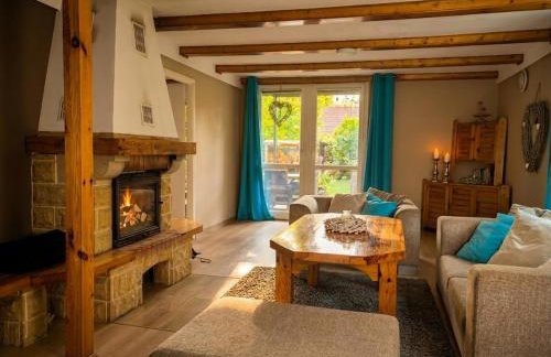 Dom letniskowy przy lesie nad jeziorem - Foto 3