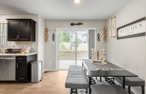 Roomy Getaway Elevate Your Stay, 6 Mins to RIC - Foto 16