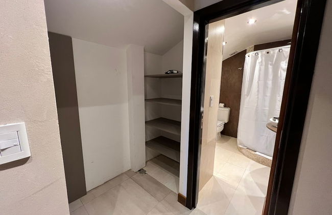 Urbana Apartments 413 - Photo 17