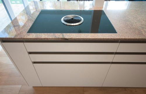 Ferienhaus direkt am See - Kamin, Klima, Sauna und Boot - Foto 34