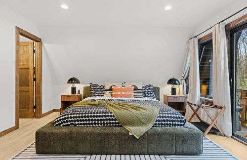 Hot Tub Sauna Spacious Backyard Luxury - Photo 30