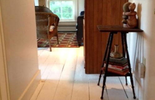 Riverfront Cabin with Beautiful Views of Housatonic River in Great Barrington, Massachusetts - Foto 4