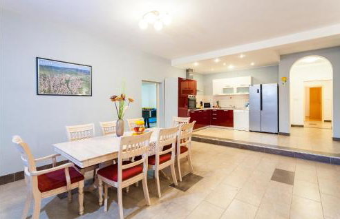 Pet Friendly Home In Blato With Wifi - Photo 36