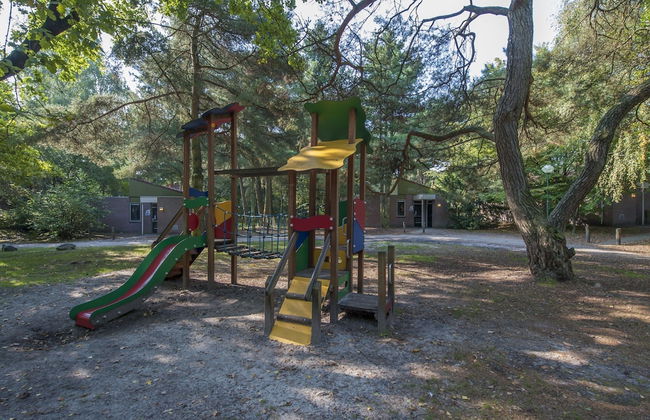 Restyled Bungalow with Dishwasher near Nature Reserve - Photo 13