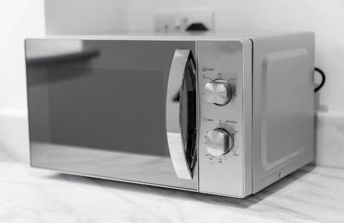 Stylish Apartment - 2 Bedrooms - Balcony - Parking - Netflix - Wifi - 7MC - Foto 17