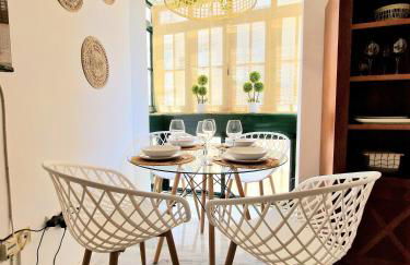 AA Guest - Victoria Center Eco Apartment - Photo 7