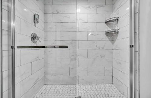 Cle Suites 3BR 2BA 5 min Walk to Cle Clinic Unit 1 - Foto 12