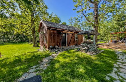 Cozy Cabin Gateway with Pool and Firepit - Foto 13