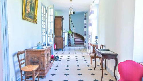 La Breteche-Le château et les dépendances - Photo 4, Lobby or reception