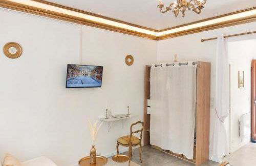 Le Petit Versailles - Face gare - Wifi - Baignoire - Foto 19