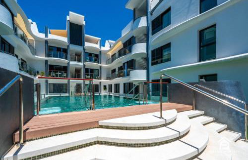 NEW stylish beachside 2BR with pool and garage - Photo 34