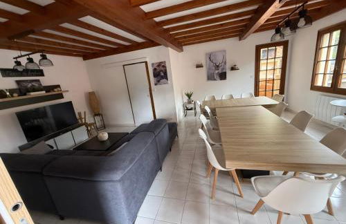 Gite boutx avec Jacuzzi 12 personnes 5 LITS DOUBLES ET 1 CANAPE LIT - Foto 6