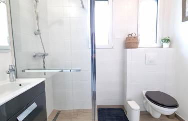 PHARE DE LUMIÈRE DE ST-LUNAIRE spacieux, à 5 min de la plage - Foto 13