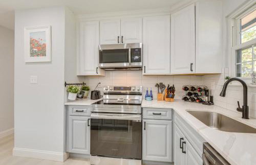 Near Top Attractions Deck Dining at Severn Home! - Foto 10