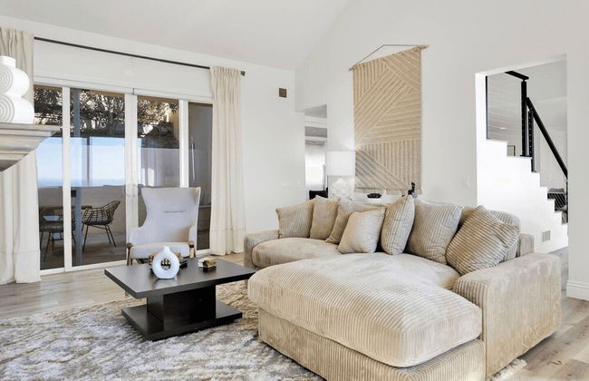 Castlewood by Avantstay Malibu Cliffside + View - Photo 40