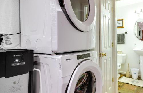 Cozy Mi-Wuk Village Cabin with Deck! - Foto 20