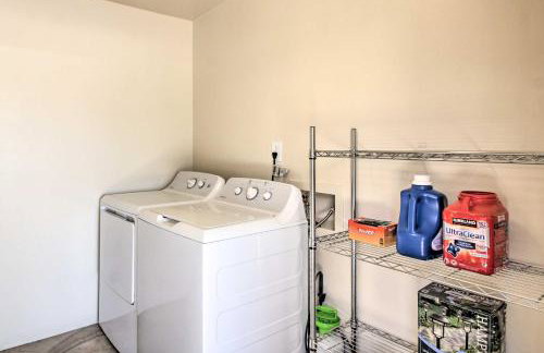 Fire Pit and Grill! Tucson Family Home, Walk to Park - Foto 18