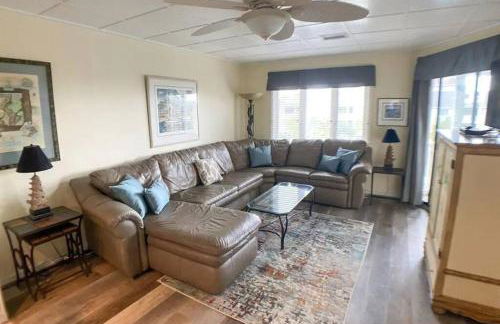 Port O' Call C302 - IOP Island Retreat! Treetop Oceanview! - Foto 9