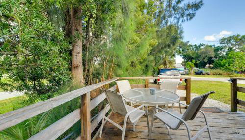 Less Than 1 Mi to Nokomis Beach Tranquil Couples Retreat - Foto 2