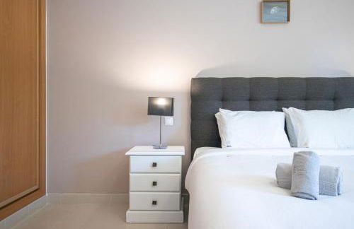 Lovely 2BD Apart 500m Beach AC Wi-Fi Pool Balcony - Foto 6