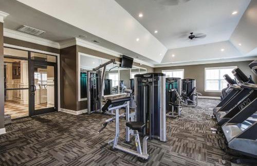 Landing Stylish 3BD Clubhouse Gym - Photo 28