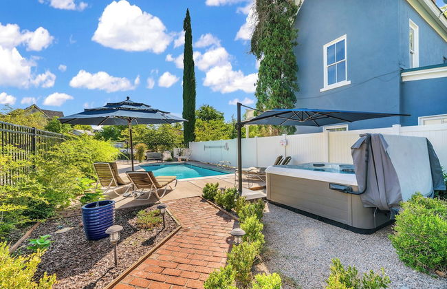 The Cottage @ 241 North - Foto 33