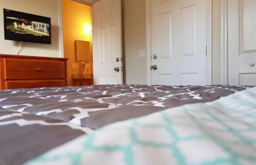 Davenport 4 Beds Sleeps 8 with Pool Gym & Spa - Foto 6