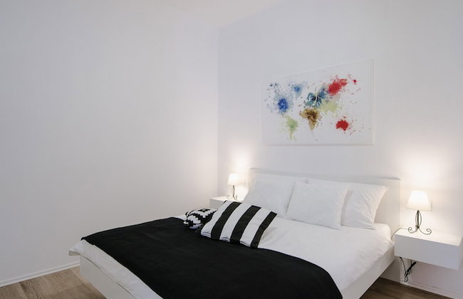 British Square - Stylish Apartment with Private Parking - Foto 9