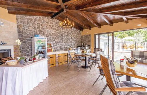 Awesome Apartment In Moscenicka Draga - Foto 25