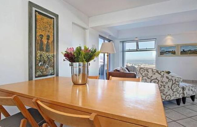 Holiday Apartment w Sea Views Pool CBT Suite - Photo 14