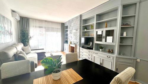 Family-Friendly Home in Central Barcelona 4BDR - Photo 1