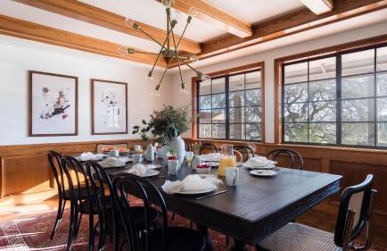 Cathedral by AvantStay Charming Secluded Estate w Sauna Pool Table Views of the Rolling Hills - Foto 18