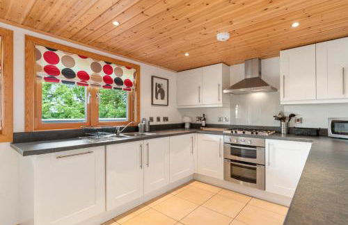 Lodge 5 Longbury - Luxury Lodge, Golf Course Views, Restaurant and Spa Facilites - Photo 16