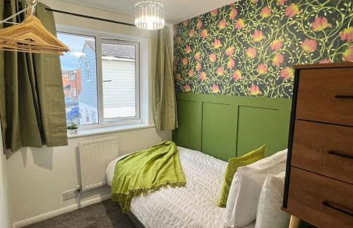 Families, Contractors - 3 Bedrooms - Garden - Fully equipped house - Foto 26