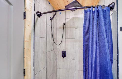 Near Table Rock Lake Family Home with Deck and Views - Foto 14